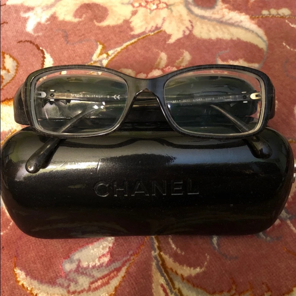 ❣️SOLD❣️CHANEL PRESCRIPTION GLASSES WITH BOW